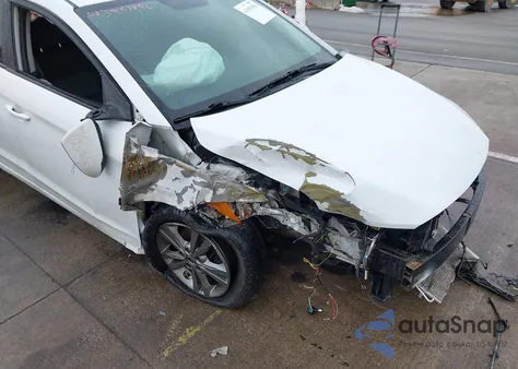 2018 Hyundai Elantra Sel z USA, uszkodzony, nr VIN 5NPD84LF7JH250552